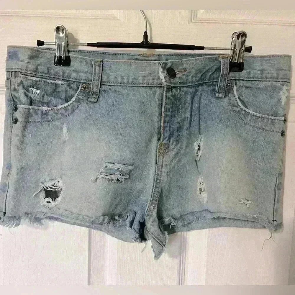 Abercrombie & Fitch Jean Shorts Size 4. Distressed. Vintage. Denim.